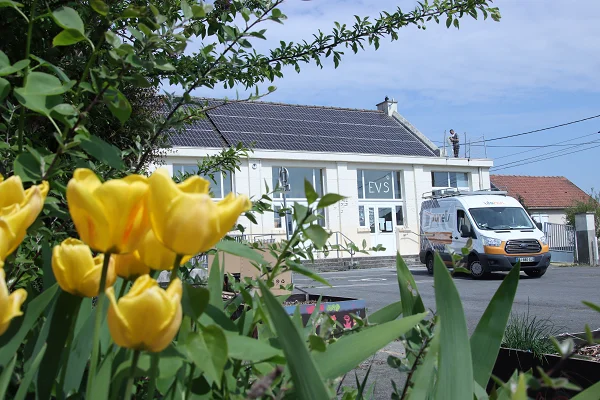 panneaux photovoltaïques sur l'EVS de Loos-en-Gohelle